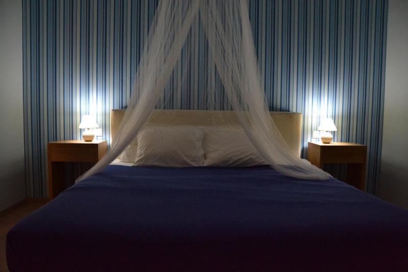 Valente Perlia Rooms Poros Town Esterno foto
